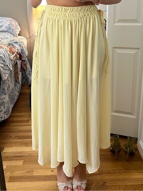 Light Yellow High-Waist Maxi Skirt